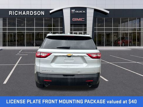 Used 2021 Chevrolet Traverse LT w/ LT Premium Package AWD/4WD image 4