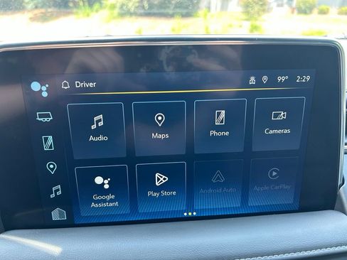 Used 2022 Chevrolet Suburban Z71 w/ Z71 Off-Road Package AWD/4WD image 36