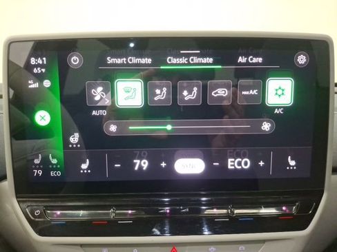 Used 2023 Volkswagen ID.4 Pro S Plus image 21