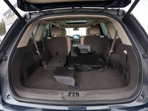 Used 2023 Lincoln Aviator Reserve w/ Equipment Group 201A image 13
