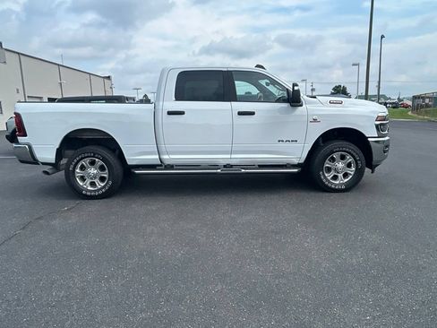 Used 2025 RAM 2500 Big Horn AWD/4WD image 4