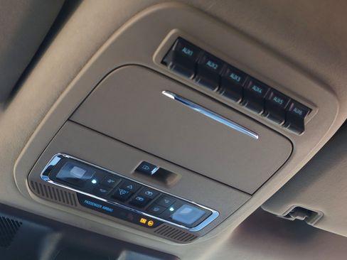 Used 2026 Ford F250 Platinum w/ Platinum Plus Package image 23