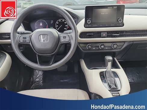 Used 2023 Honda HR-V LX image 10