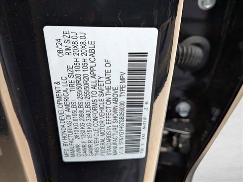 Used 2025 Honda Pilot Black Edition image 28