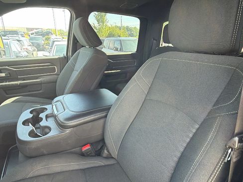 Used 2025 RAM 2500 Big Horn AWD/4WD image 19