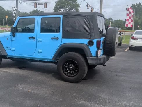 Used 2017 Jeep Wrangler Unlimited Sport w/ Quick Order Package 24S AWD/4WD image 6