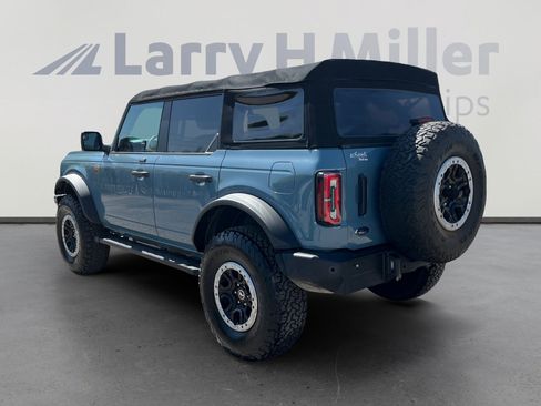 Used 2021 Ford Bronco Badlands w/ Sasquatch Package AWD/4WD image 3