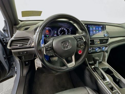 Used 2022 Honda Accord Sport image 11
