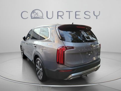 Certified 2021 Kia Telluride EX w/ EX Premium Package FWD image 11