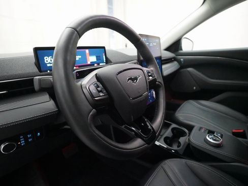 Used 2021 Ford Mustang Mach-E Premium image 8