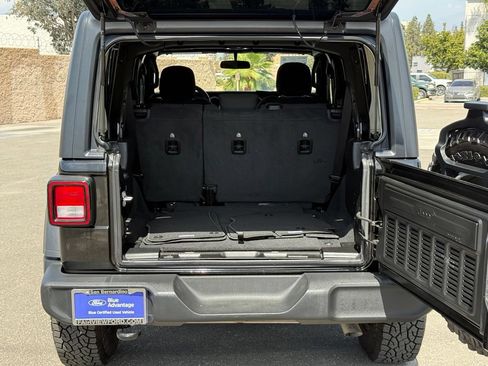 Used 2021 Jeep Wrangler Unlimited Sport AWD/4WD image 17