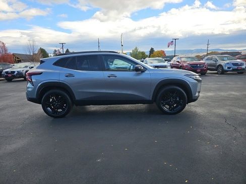 New 2026 Chevrolet Trax ACTIV w/ Sunroof Package image 62