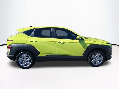 New 2026 Hyundai Kona SE image 4