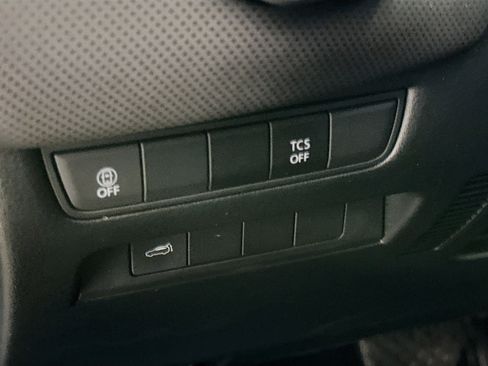 Used 2024 MAZDA CX-50 AWD 2.5 S w/ Premium Package image 17