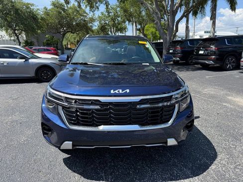 Certified 2026 Kia Seltos EX FWD image 2