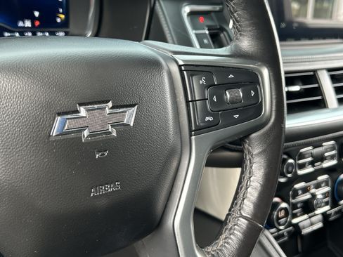 Used 2022 Chevrolet Tahoe Z71 w/ Luxury Package AWD/4WD image 30