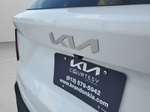 Certified 2024 Kia Sorento SX Prestige image 8