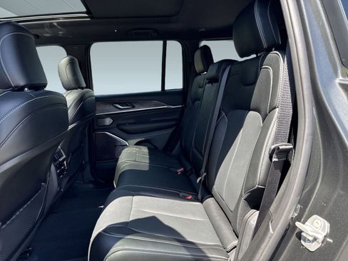 New 2024 Jeep Grand Cherokee Overland w/ Trailer Tow Package image 11