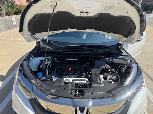 Used 2022 Honda HR-V EX image 14