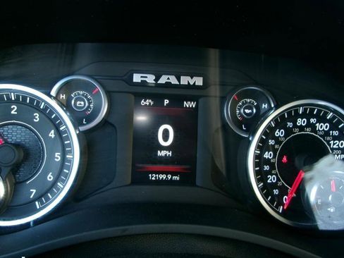 Used 2024 RAM 2500 Big Horn w/ Bed Utility Group AWD/4WD image 14
