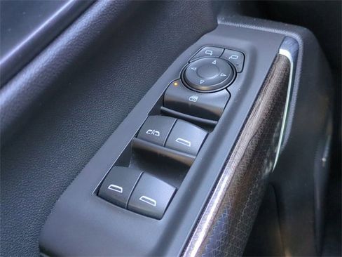 Used 2020 Chevrolet Silverado 1500 RST image 24