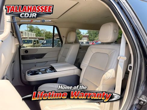 Used 2019 Lincoln Navigator Reserve AWD/4WD image 29