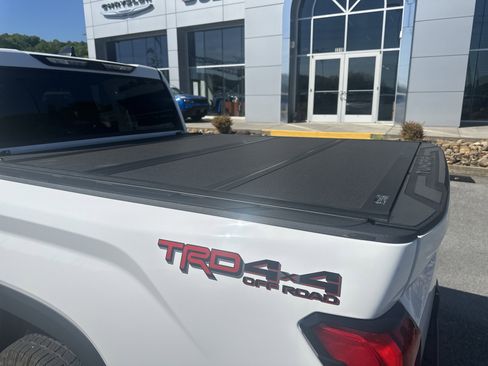 Used 2025 Toyota Tundra SR5 w/ TRD Off-Road Package image 21