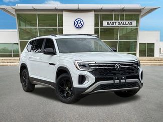 Used 2025 Volkswagen Atlas Peak Edition SE video 1