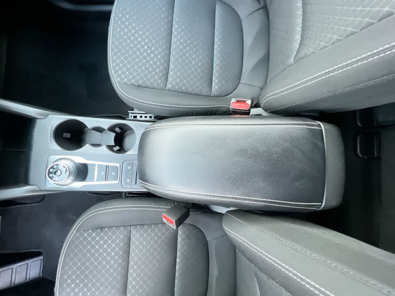 Used 2025 Ford Escape Active AWD/4WD image 21