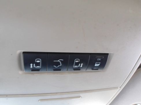 Used 2012 Dodge Grand Caravan SXT w/ Entertainment Group 1 image 16