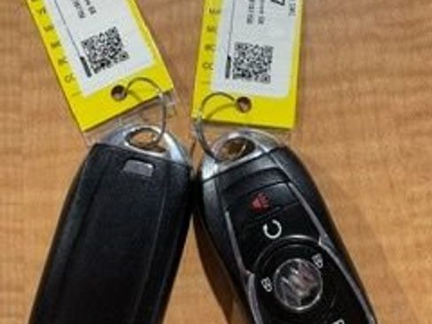 Used 2023 Buick Encore GX Essence w/ Experience Buick Package FWD image 20