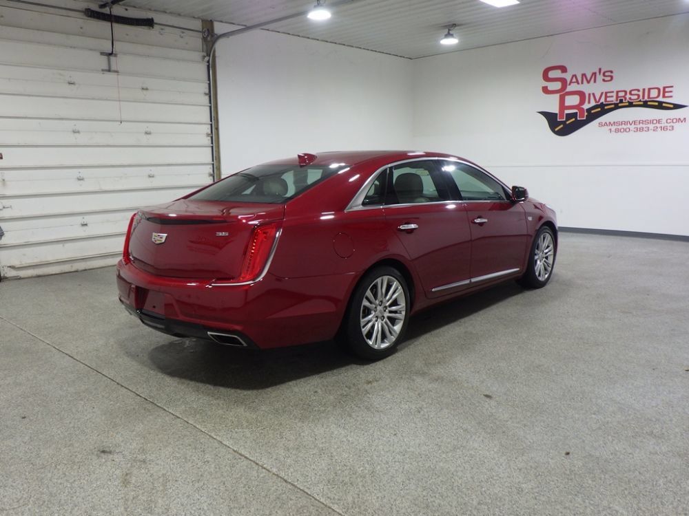 Used 2019 Cadillac XTS Luxury w/ Driver Awareness Package AWD/4WD image 4