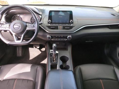 Used 2019 Nissan Altima 2.5 SR image 14