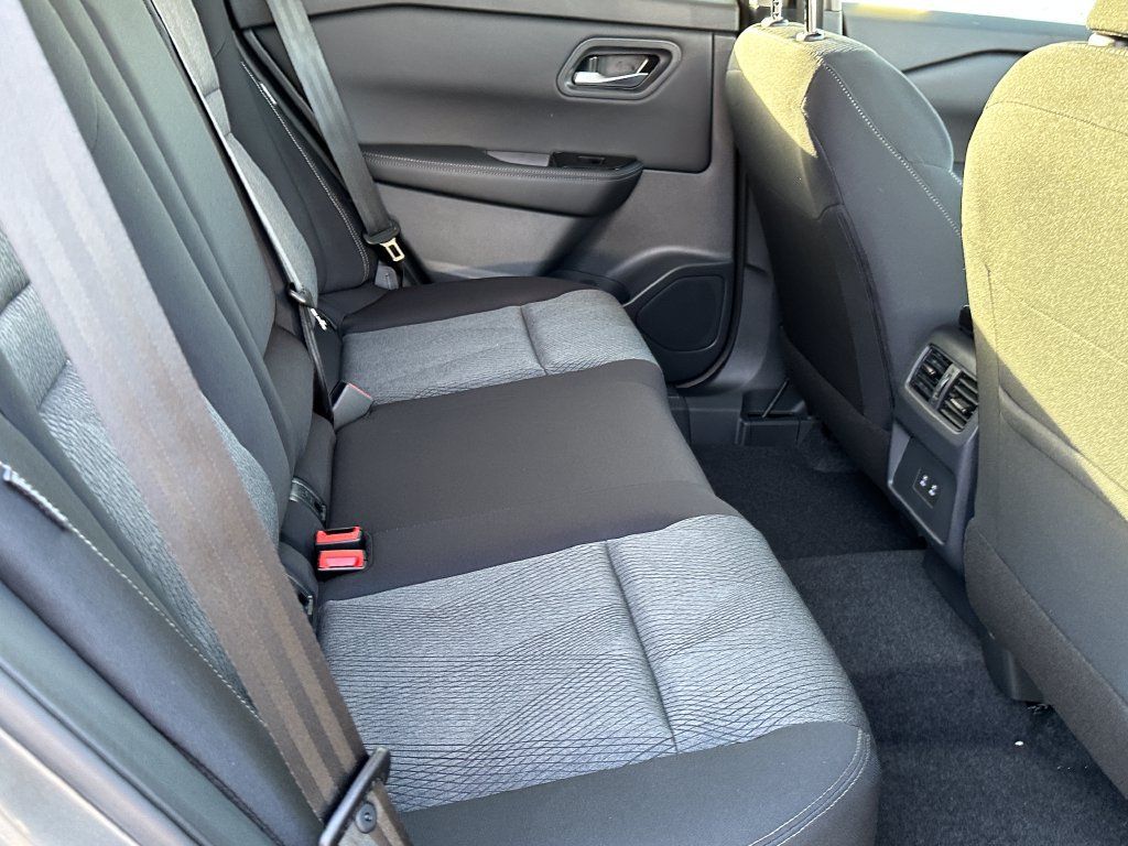 New 2026 Nissan Rogue SV FWD image 18