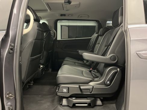 Used 2025 Honda Odyssey Touring image 34