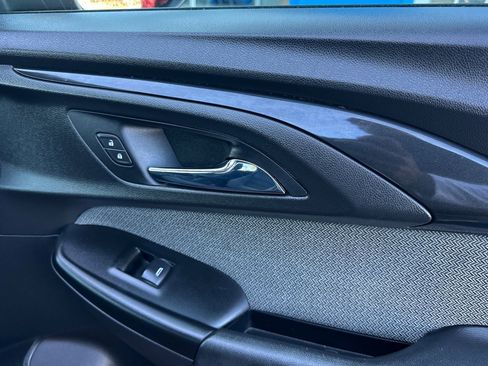 Used 2021 Chevrolet TrailBlazer LT w/ Convenience Package image 21