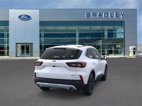 New 2025 Ford Escape SE w/ PHEV Premium Package image 8