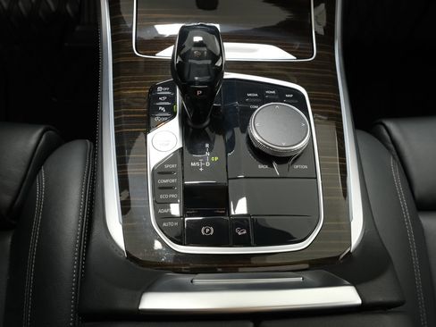 Used 2020 BMW X5 xDrive40i w/ Premium Package AWD/4WD image 23