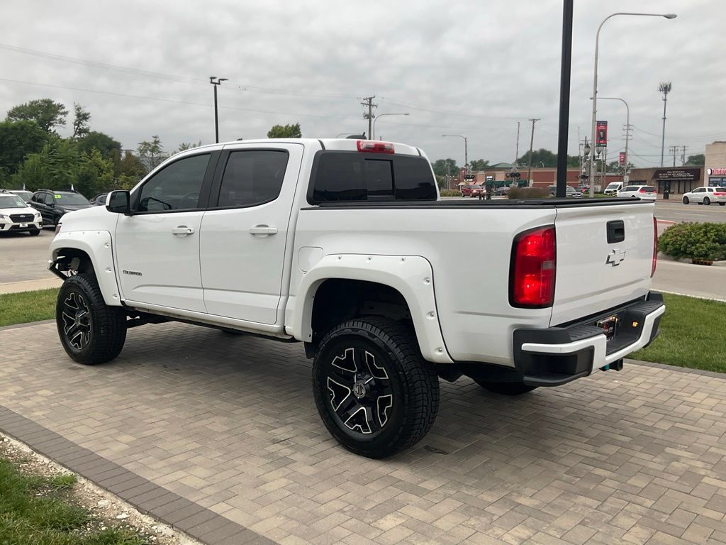 Used 2017 Chevrolet Colorado Z71 AWD/4WD image 2