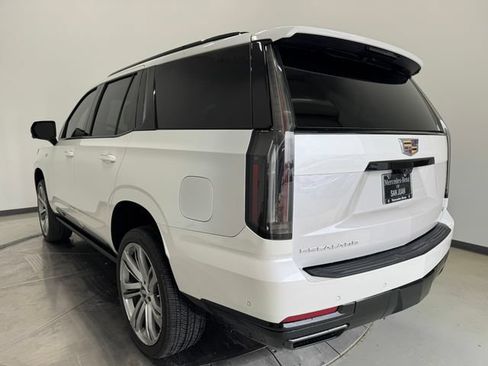 Used 2025 Cadillac Escalade Sport w/ Touring Package AWD/4WD image 9