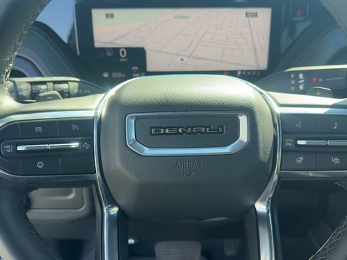 Used 2025 GMC Yukon XL Denali AWD/4WD image 15