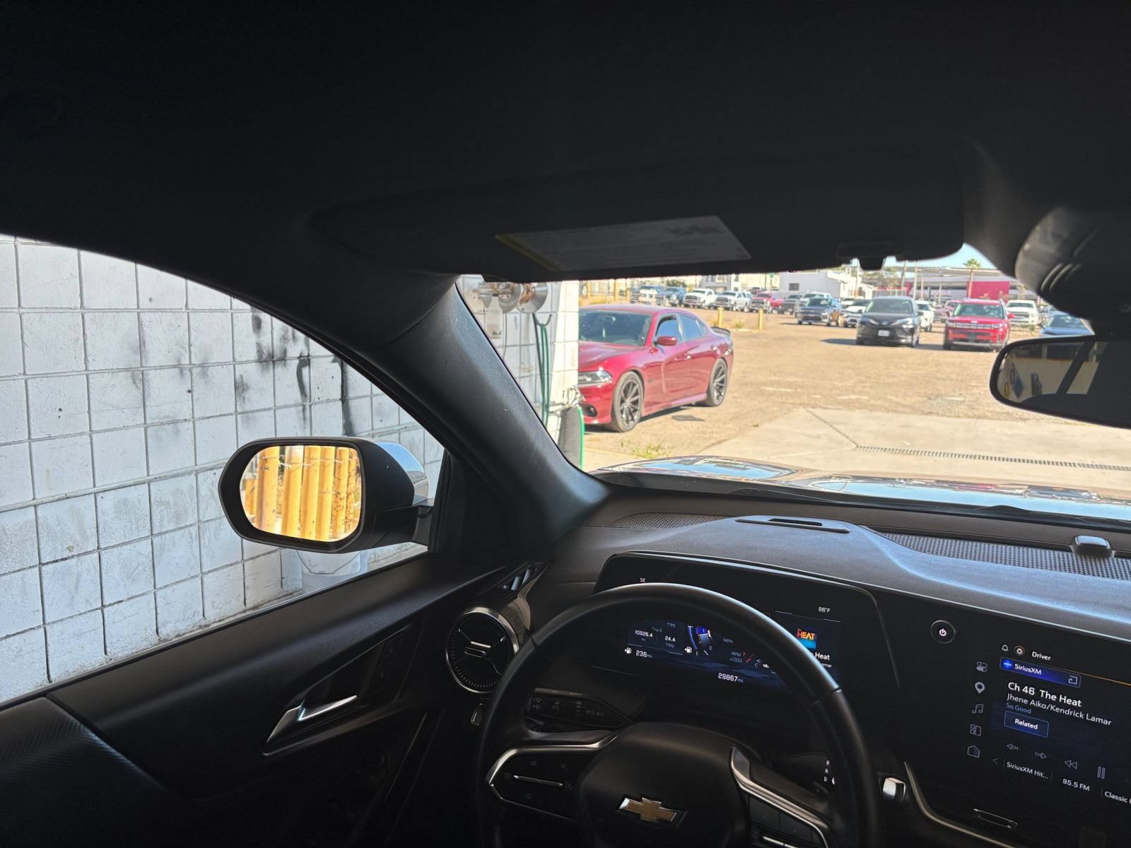 Used 2025 Chevrolet Equinox LT FWD image 33
