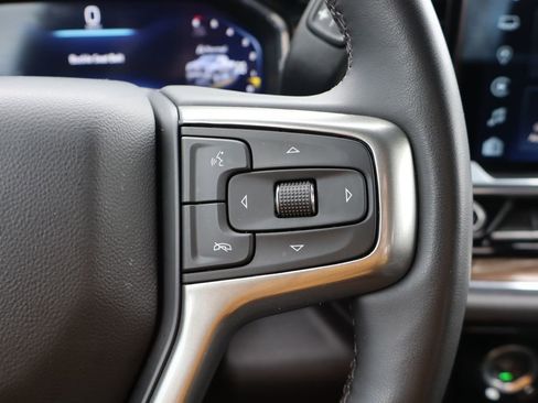 Used 2023 Chevrolet Silverado 1500 LT image 16