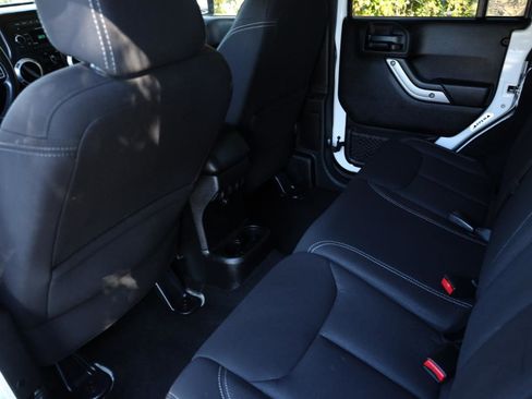 Used 2013 Jeep Wrangler Unlimited Sahara w/ Dual Top Group image 32