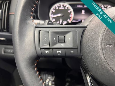 Used 2025 Nissan Pathfinder Rock Creek image 10