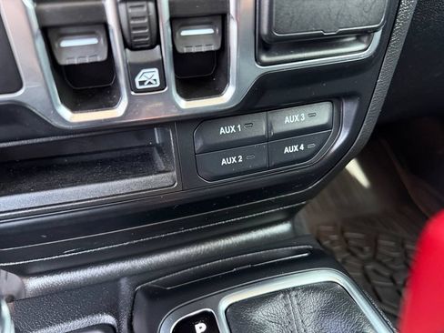 Used 2021 Jeep Wrangler Unlimited Sport AWD/4WD image 21