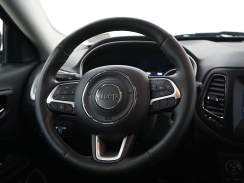 Used 2019 Jeep Compass Latitude w/ Popular Equipment Group image 17