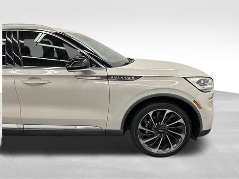 Used 2020 Lincoln Aviator Reserve w/ Equipment Group 202A image 13