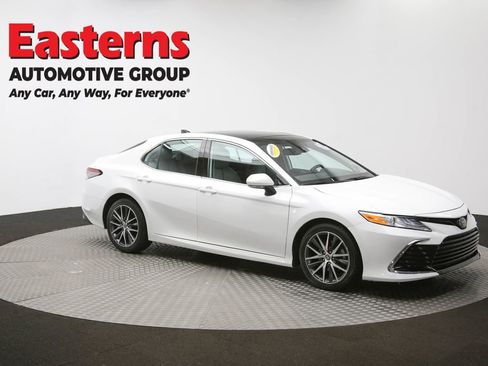 Used 2023 Toyota Camry XLE image 44