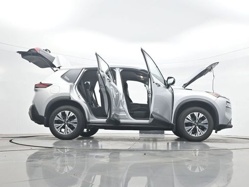 Used 2022 Nissan Rogue SV AWD/4WD image 45